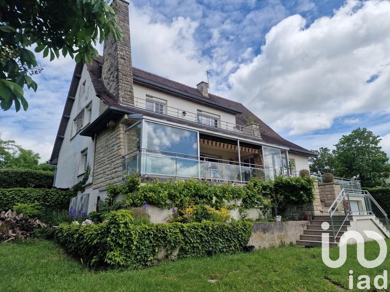 Maison de maîtres - 303 m² - 8 pièces