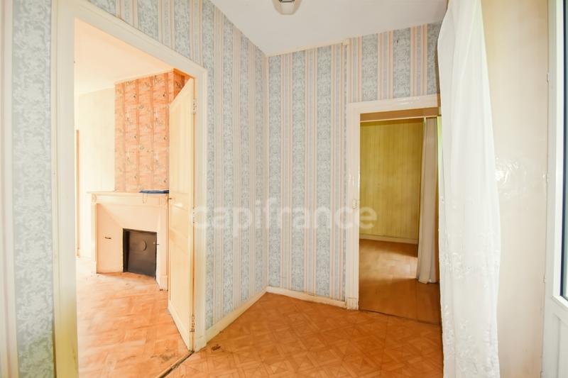 Maison - 99 m² - 5 pièces