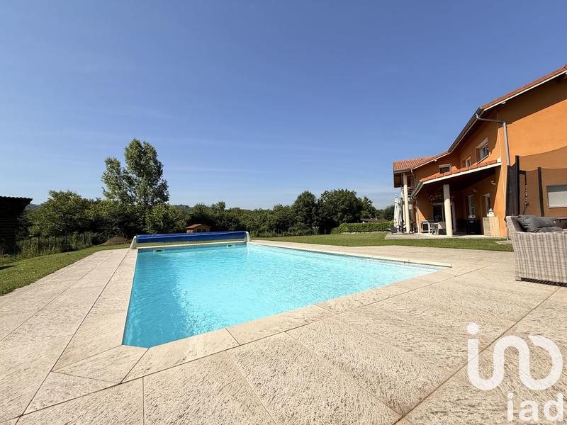 Maison de maîtres - 210 m² - 9 pièces