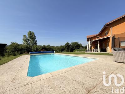 Maison de maîtres - 210 m² - 9 pièces