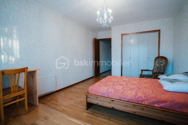 Maison - 95 m² - 3 pièces