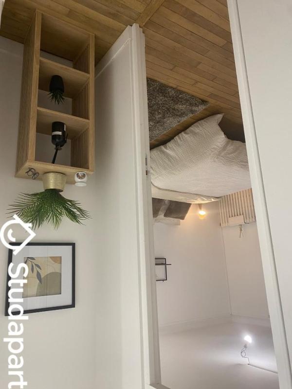 Chambre - 150 m² - 1 pièce