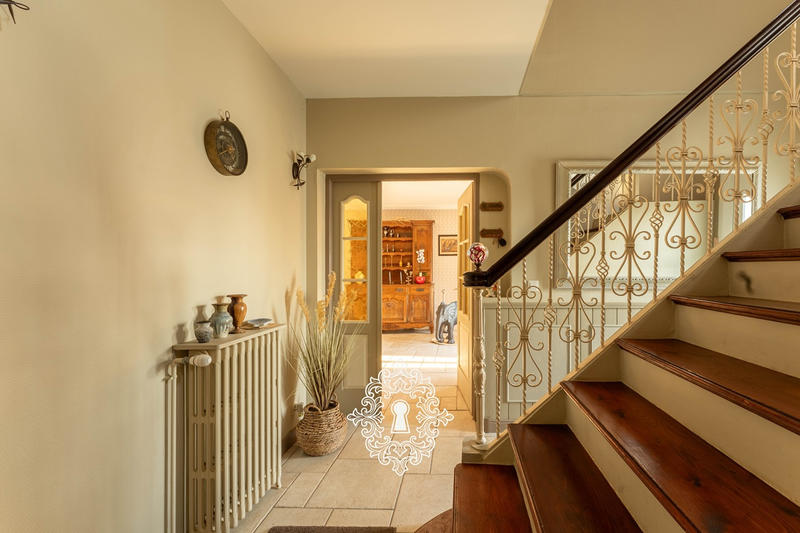 Maison - 195 m² - 7 pièces