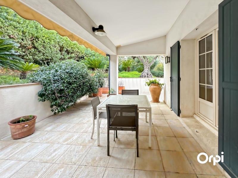 Villa - 180 m² - 4 pièces