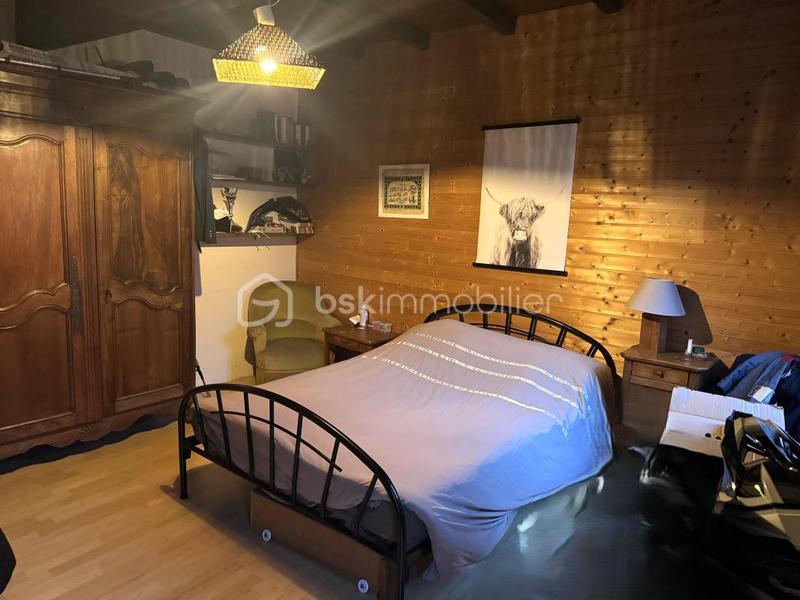 Corps de ferme - 215 m² - 7 pièces