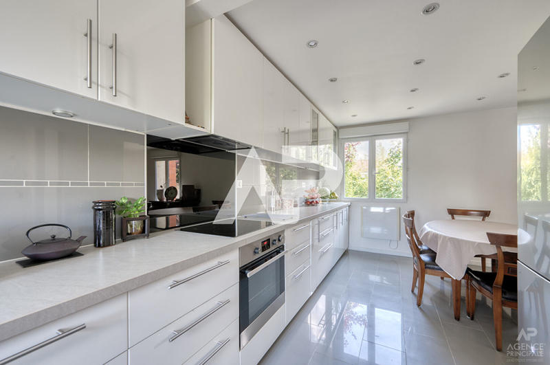 Maison - 112 m² - 5 pièces