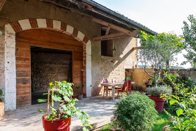 Maison - 312 m² - 14 pièces