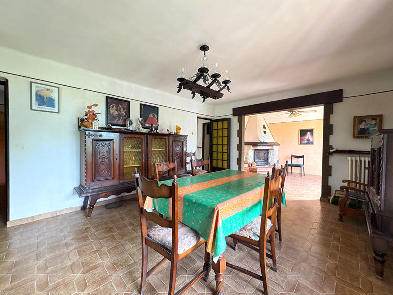 Maison - 93 m² - 4 pièces