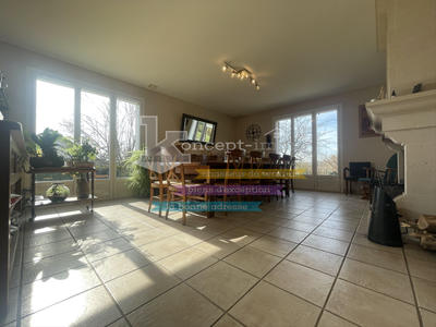 Pavillon - 211 m² - 9 pièces