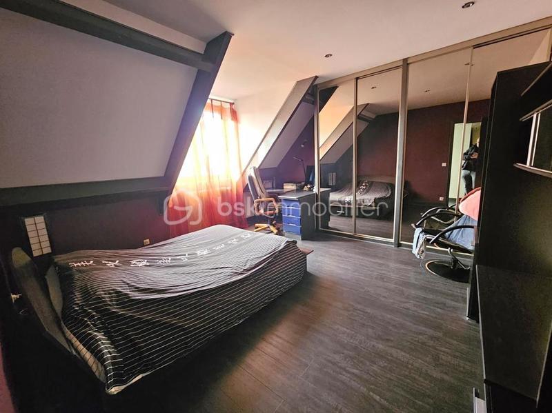 Pavillon - 150 m² - 6 pièces