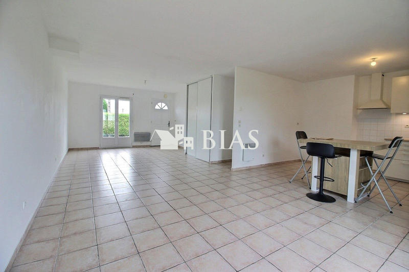 Maison - 98 m² - 4 pièces