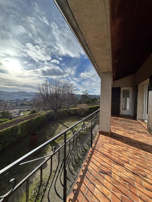 Maison traditionnelle - 113 m² - 4 pièces