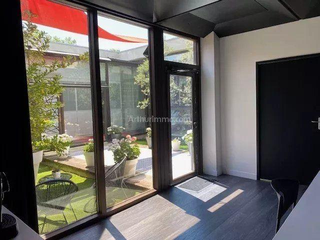 Bureau - 25 m² - 1 pièce