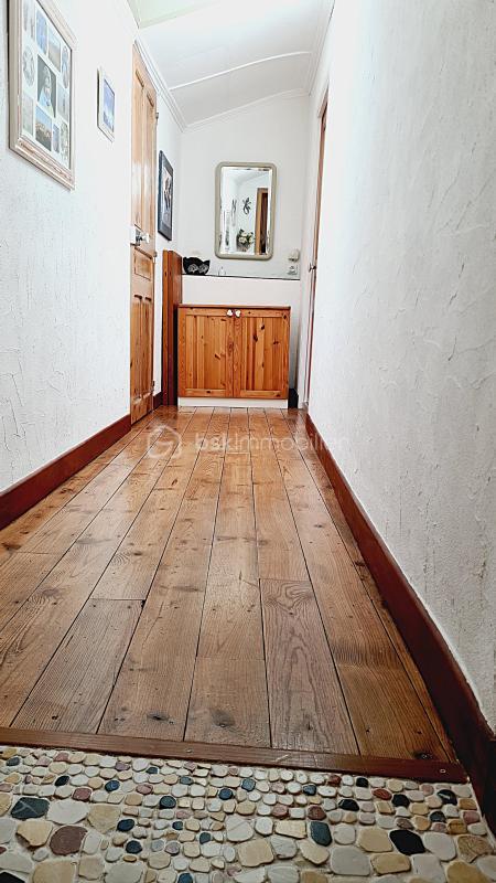 Maison en pierre - 111 m² - 7 pièces