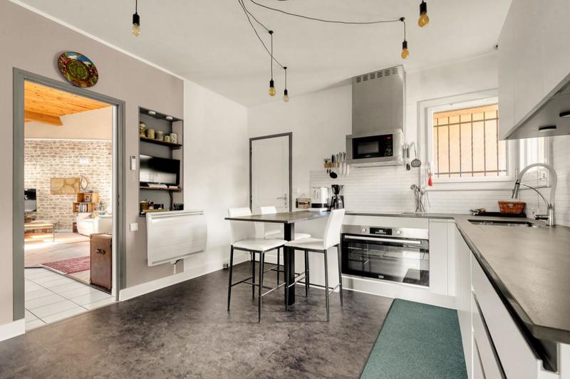 Maison - 195 m² - 7 pièces