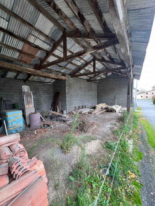 Corps de ferme - 260 m² - 2 pièces