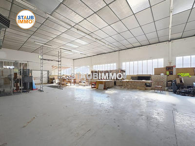 Local d'activités - 220 m²