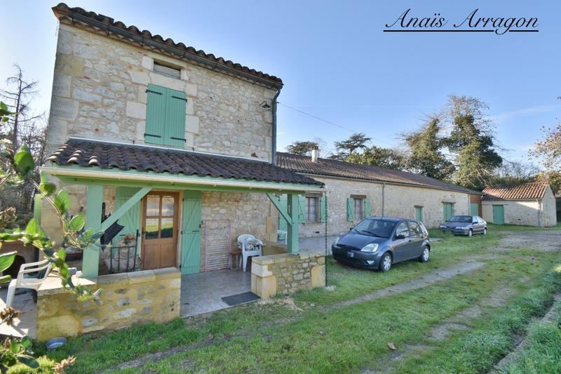 Maison en pierre - 158 m² - 6 pièces