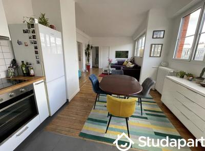 Chambre - 12 m² - 1 pièce