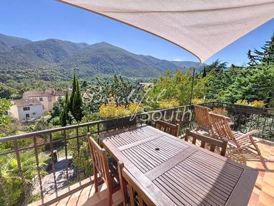 Maison - 200 m² - 9 pièces