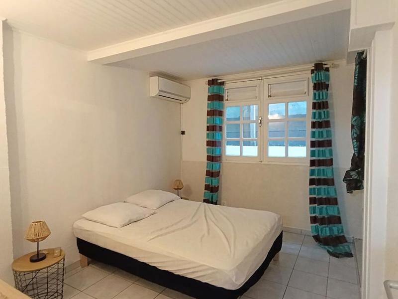 Immeuble - 180 m² - 10 pièces