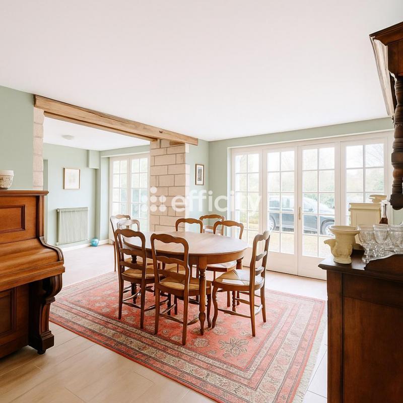 Maison bourgeoise - 210 m² - 10 pièces