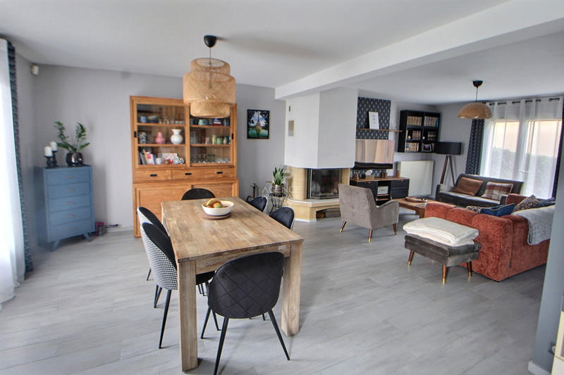 Maison - 134 m² - 6 pièces