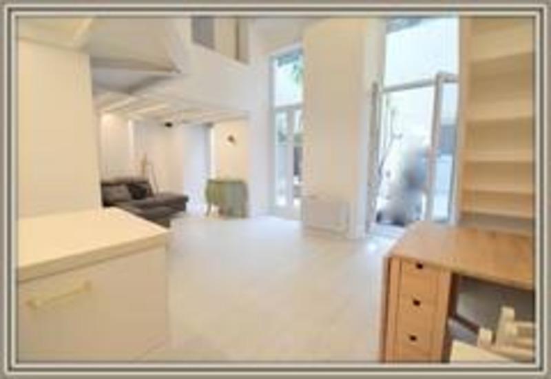 Loft - 75 m² - 4 pièces