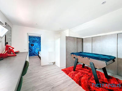 Appartement - 90 m² - 4 pièces