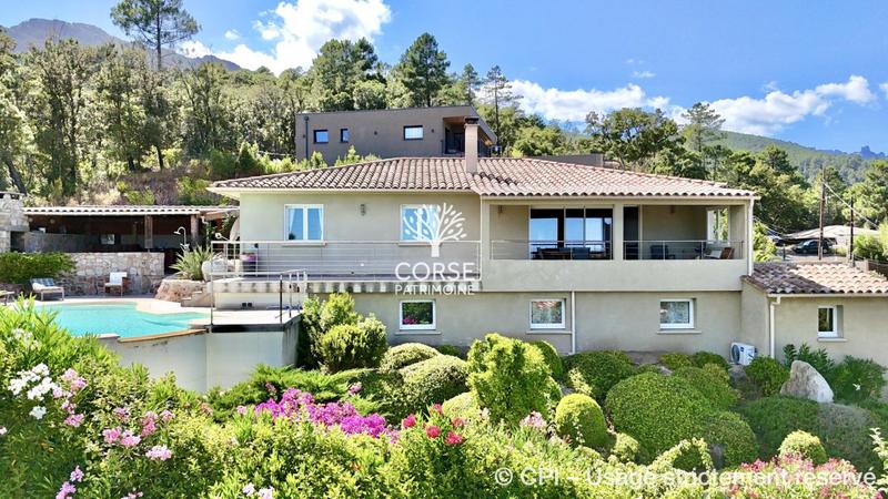 Villa - 156 m² - 6 pièces