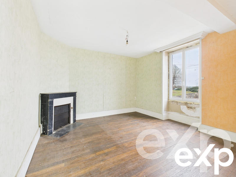 Maison traditionnelle - 151 m² - 5 pièces