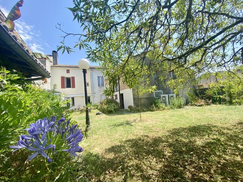 Maison de ville - 335 m² - 10 pièces