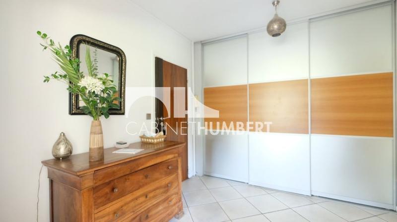 Appartement - 146 m² - 6 pièces