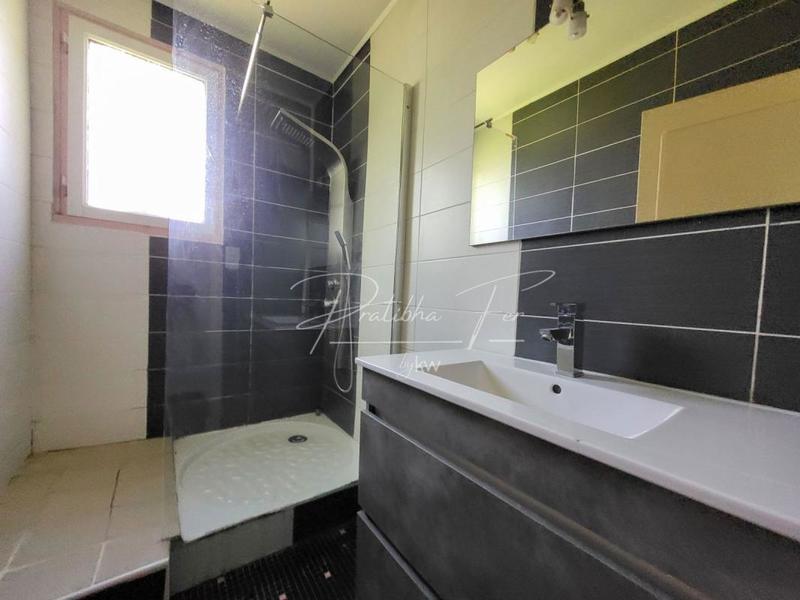 Maison - 85 m² - 5 pièces