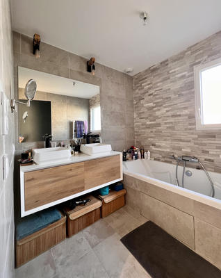 Maison - 100 m² - 5 pièces