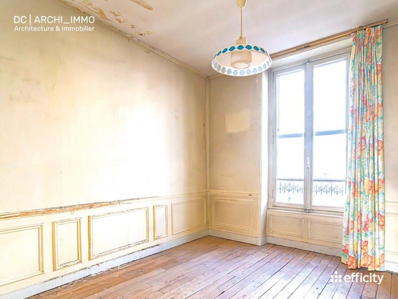 Maison - 360 m² - 10 pièces