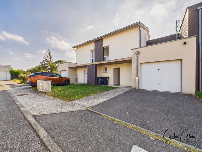 Maison - 86 m² - 4 pièces