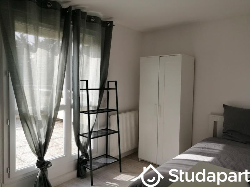Chambre - 9 m² - 1 pièce