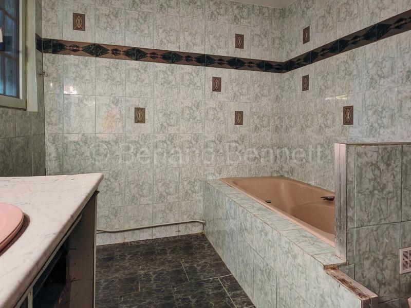 Maison en pierre - 204 m² - 8 pièces