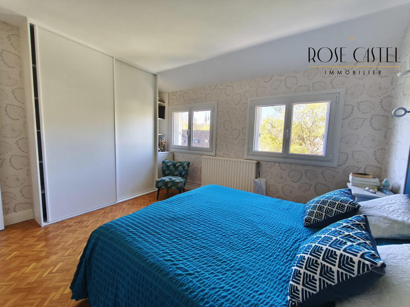 Maison - 158 m² - 8 pièces