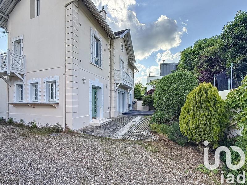 Appartement - 95 m² - 4 pièces