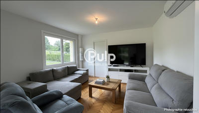 Maison - 104 m² - 7 pièces