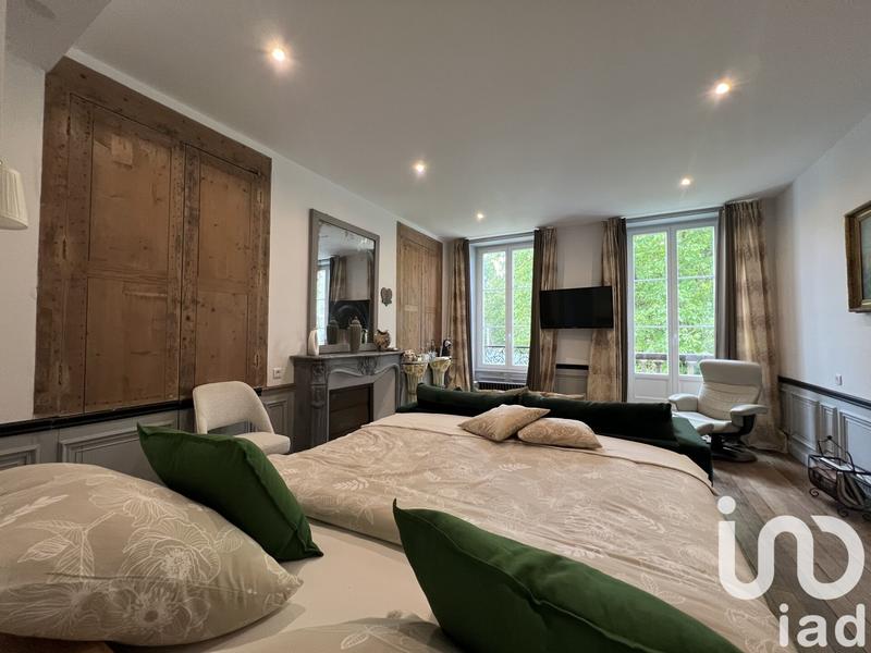 Château - 765 m² - 18 pièces