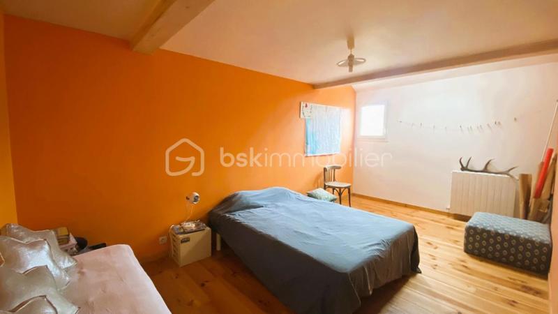 Maison - 200 m² - 6 pièces