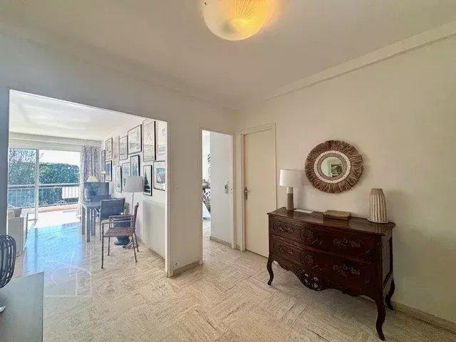 Appartement - 85 m² - 3 pièces