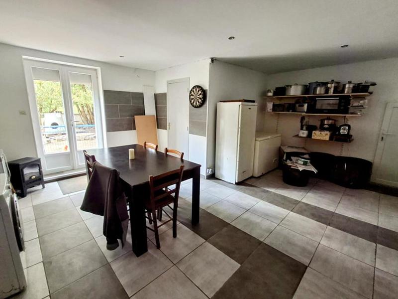 Maison - 170 m² - 7 pièces