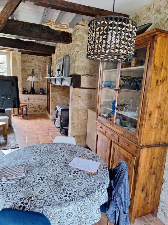 Propriété - 360 m² - 14 pièces