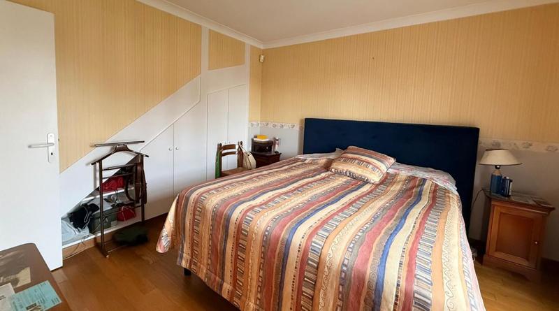 Pavillon - 125 m² - 7 pièces