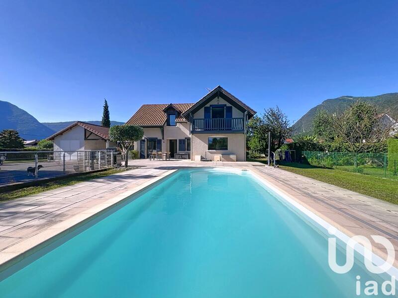 Maison - 157 m² - 5 pièces