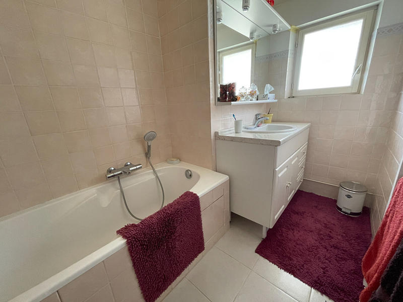 Maison - 185 m² - 7 pièces